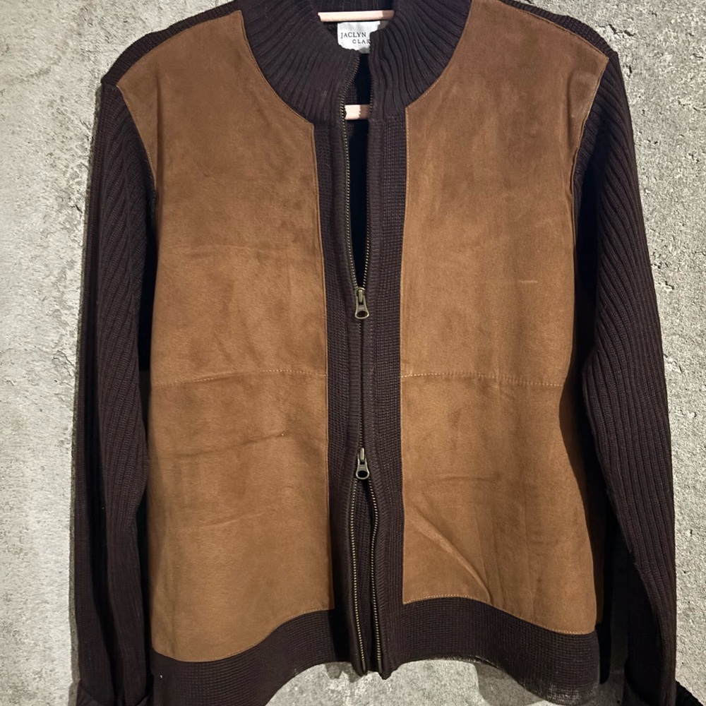 Jaclyn Smith Men's Brown and Black Zip-Up Sweater